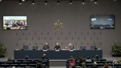 Conferencia de prensa de presentación de la Bibilioteca del Vaticano