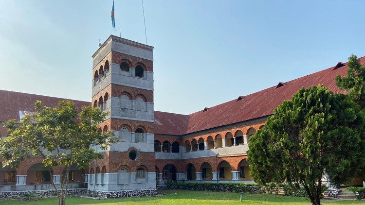 Université Loyola du Congo (ULC), œuvre des jésuites de la province d'Afrique Centrale