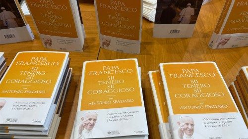 El libro "Sean tiernos, sean valientes" (Garzanti y Libreria Editrice Vaticana), del padre Antonio Spadaro