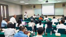 Members of the Indonesian Catholic Lecturers Association (iKDKI) engage in a discussion during the Regional Working Meeting at Atma Jaya Catholic University, Jakarta. Photo by MIRIFICA News