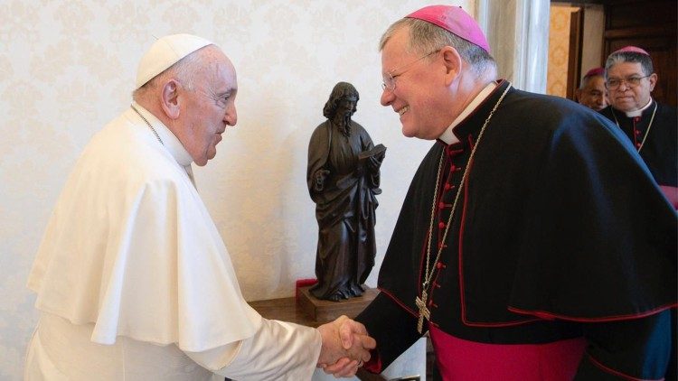 Il cardinale eletto, monsignor Jaime Spengler, con Papa Francesco