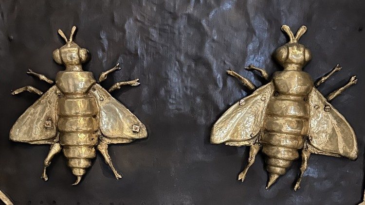 Les abeilles Barberini sur le baldaquin de Saint-Pierre