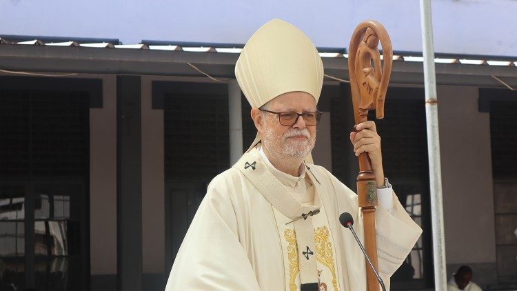 Dom Claudio Dalla Zuanna, Arcebispo da Beira (Moçambique)