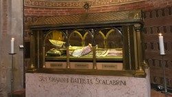 A Catedral de Piacenza, na Itália, onde são conservados os restos mortais de Scalabrini