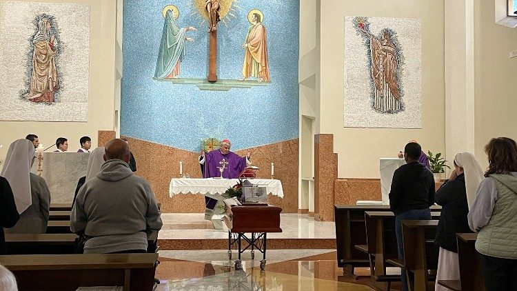 Il funerale di José Carlos celebrato dai cardinali Krajewski e Steiner