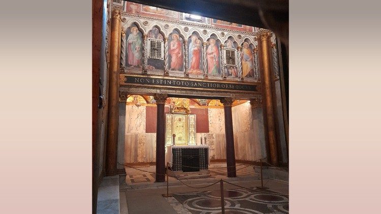 Ein Blick in die Kapelle Sancta Sanctorum im Lateran