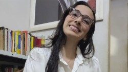 Camila dos Santos Leite – Psicóloga, Terapeuta e Catequista