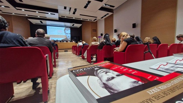 Konferencja naukowa "Z tej śmierci narodziło się dobro"