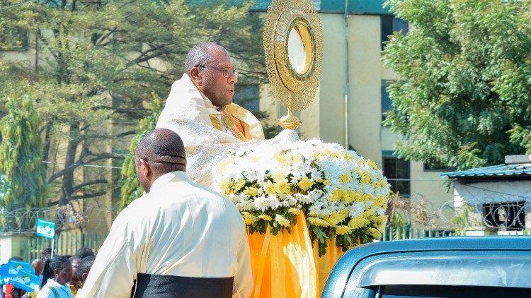 Mwelekeo wa kieskatolojia na kiekaristi wa utume wa Kristo na Kanisa lake