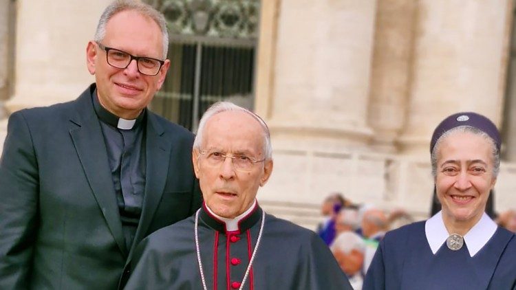 : Dom Ignazio Sanna, Pe. Marcelo Cervi e a Irmã M. Julia Almeida