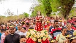 Romaria em homenagem à Menina Benigna reúne quase 2 mil crianças 