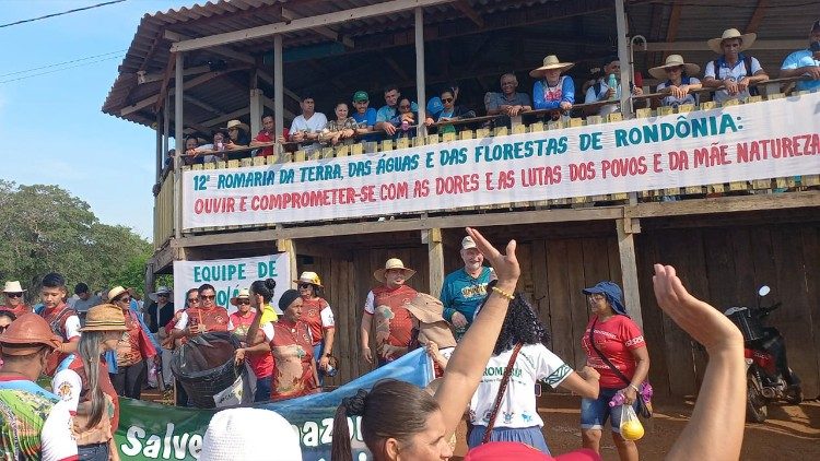 
                    Rondônia: em romaria e inspirados pelo Papa em defesa da casa comum
                