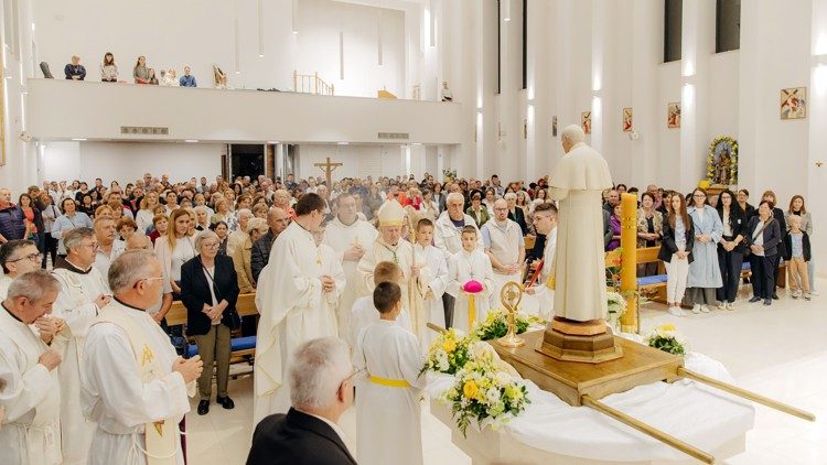 Čašćenje sv. Ivana Pavla II. u trogirskoj Župi Gospe od Anđela  (Foto: TUSMN)