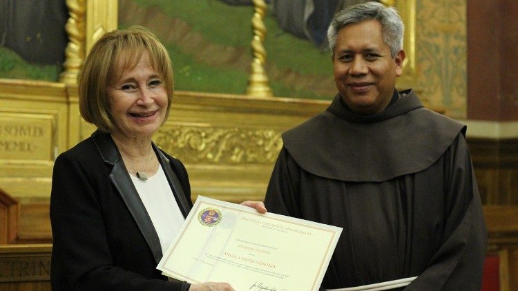 El rector con la abogada Ledesma