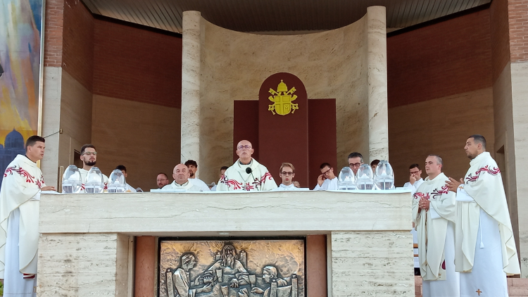 Apostolski nuncij predvodi misno slavlje velikogoričkih vjernika pješaka u Mariji Bistrici  (Foto: Snježana Nikolić)