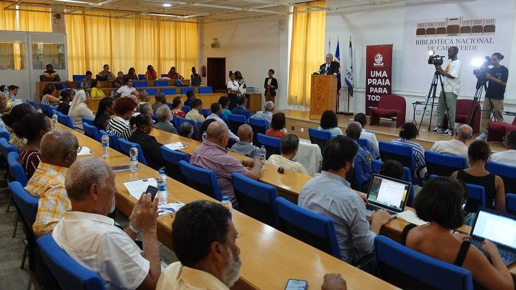 Abertura, na Cidade da Praia,  do  XII Encontro de Escritores de Língua Portuguesa 