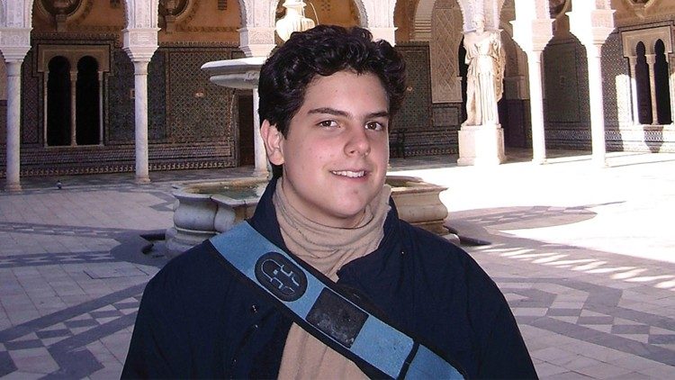 Carlo Acutis, fallecido en 2006 a los 15 años, fue beatificado por el Papa Francisco el 10 de octubre de 2020.