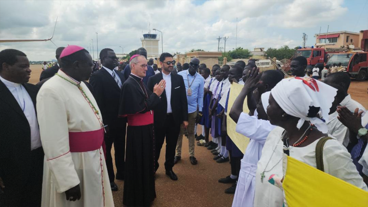 L'arrivo a Juba di monsignor Séamus Patrick Horgan