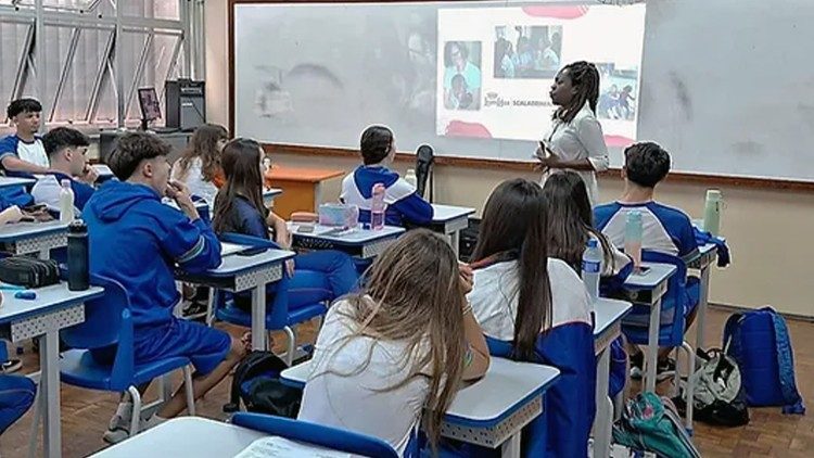 Alunos e alunas do 3º B - ESI-Colégio São José, SP