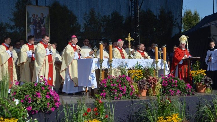 Rocznica beatyfikacji bł. Rodziny Ulmów w Markowej (fot. Emilia Pastyrzak)