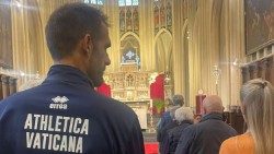 La Messa nella cattedrale di Hasselt, in Belgio, celebrata alla vigilia degli europei di ciclismo