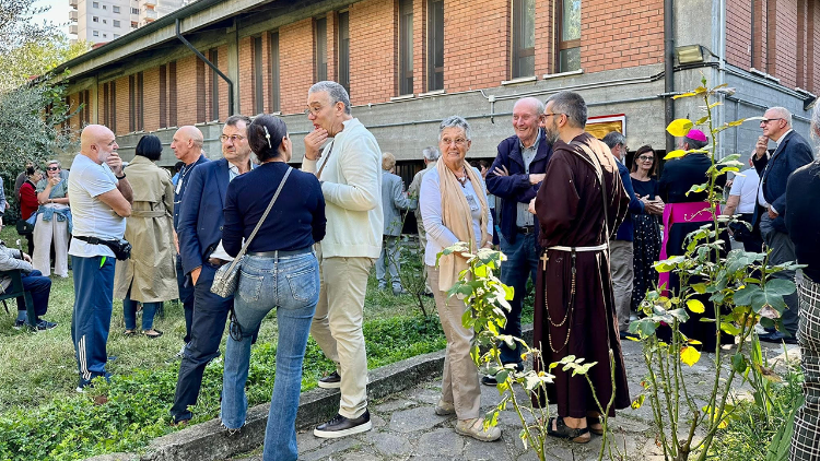 La Tenda di Mamre nella parrocchia Maria Madre della Chiesa a Milano (foto Margherita LazzatI)