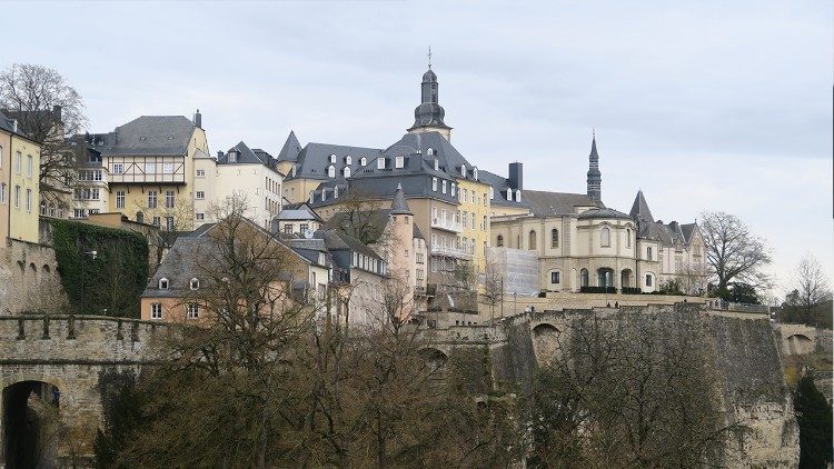 Le Luxembourg. 