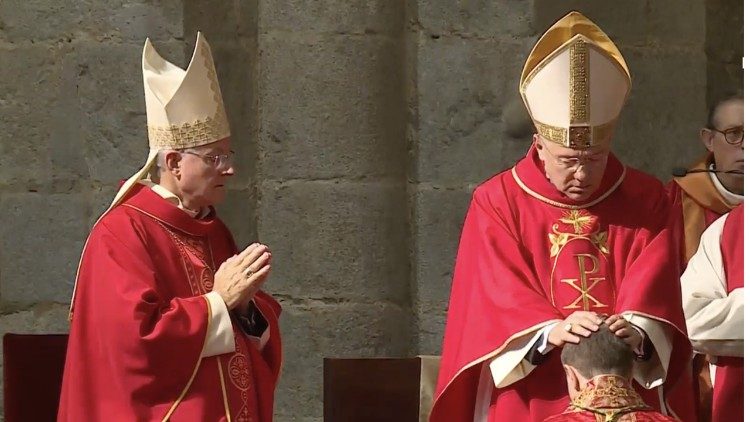 L'ordinazione episcopale di monsignor José-Luis Serrano Pentinat, presieduta dal sostituto Peña Parra