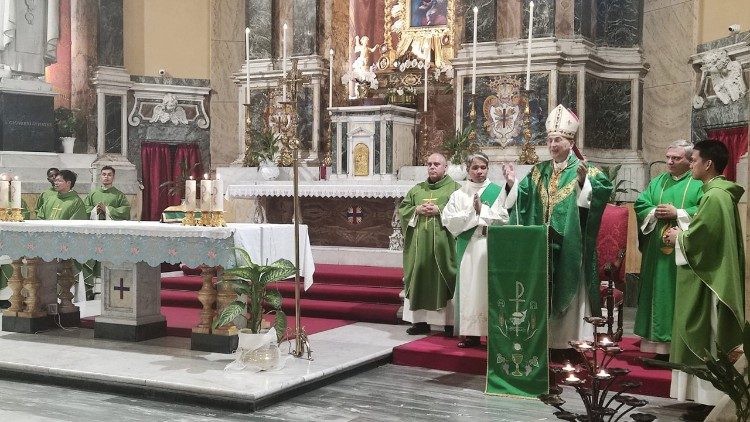 Kardinal Mario Zenari, Nuntius in Syrien in der römischen Pfarrei„ Santa Maria delle Grazie alle Fornaci" diesen Sonntag