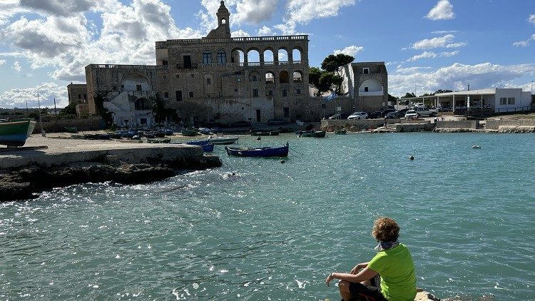 Blick auf die frühere Benediktinerabtei bei San Vito, Polignano a Mare