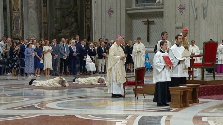 Cardinal Fernández presides over the episcopal ordination Mass in St. Peter's Basilica