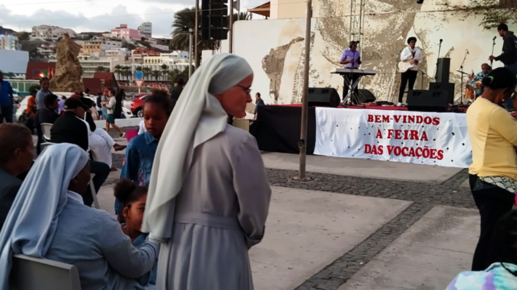 
                    Cabo Verde: I edição da Feira das Vocações na Diocese de Mindelo
                