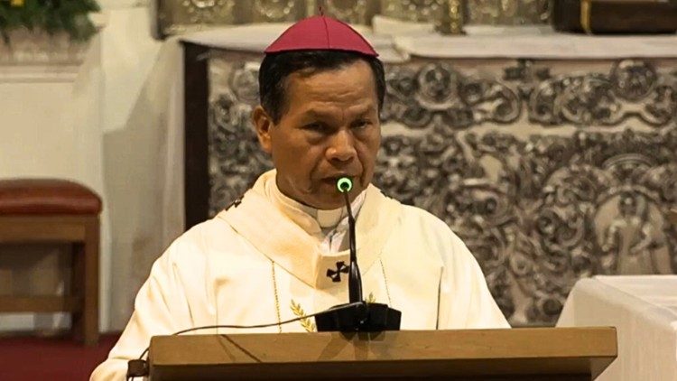 Monseñor René Leigue, Arzobispo de Santa Cruz en e Bolivia