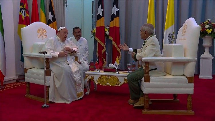 President Ramos Horta speaks to Pope Francis during his visit to Timor-Leste