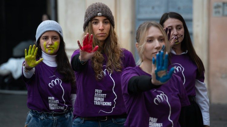 Flash mob a Roma contro la tratta