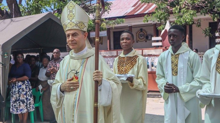 Dom Luís Miguel Munõz Cárdaba presidiu à Missa do Jubileu das Consagradas e Consagrados, na Beira (Moçambique)