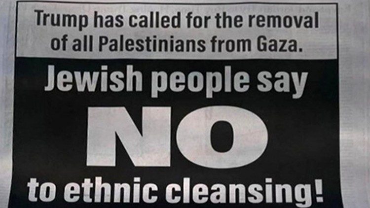 Hundreds of rabbis protest "ethnic cleansing" plan for Gaza