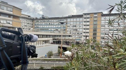 Pope Francis spends ‘restful night’ at Gemelli Hospital