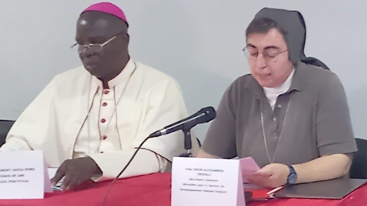 Sor Alessandra Smerilli en su intervención en Senegal