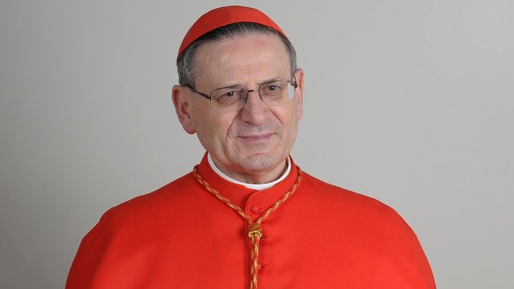 S.E. el Cardenal Angelo Amato