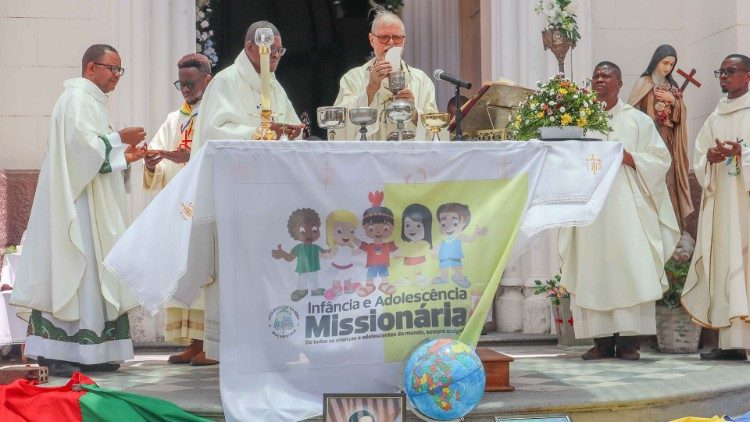 Celebração da Infância e Adolescência Missionária e Epifania do Senhor na Beira (Moçambique)