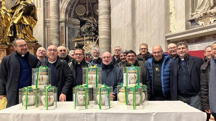 Los capellanes y las Lámparas de la Esperanza