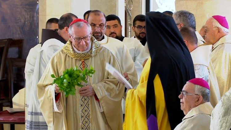 Cardeal Parolin durante a celebração