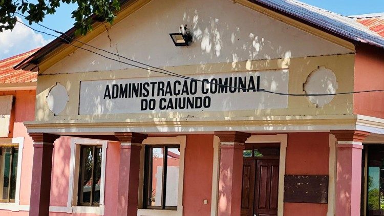 Administração do município de Caiundo (Angola)