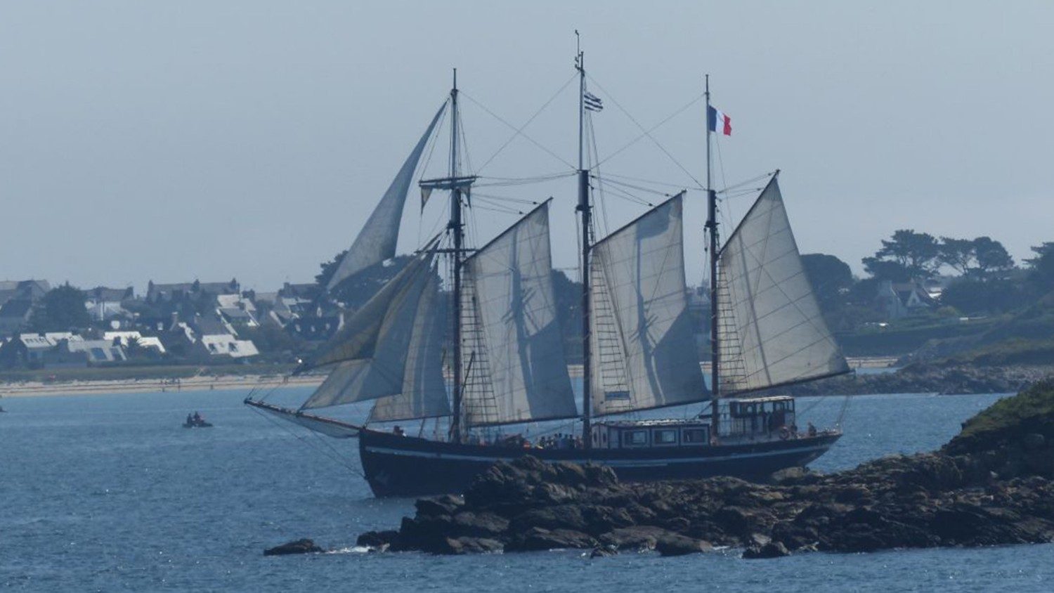 Imagen del Anclaje de la Paz en el Mediterráneo: los jóvenes se movilizan para el Jubileo - Vatican News