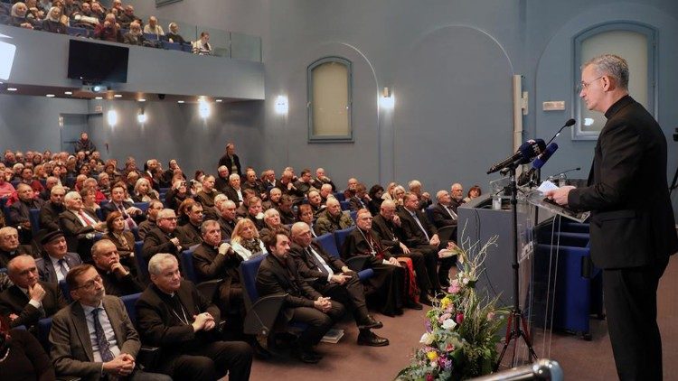 Predstavljanje knjiga "Poruke sa Stepinčeva groba" i "Alojzije Stepinac - žrtva za budućnost" (Foto: TUZGN)