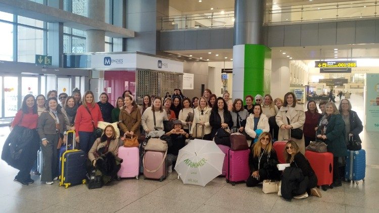 Las integrantes de AFAMMER Málaga rumbo a Roma